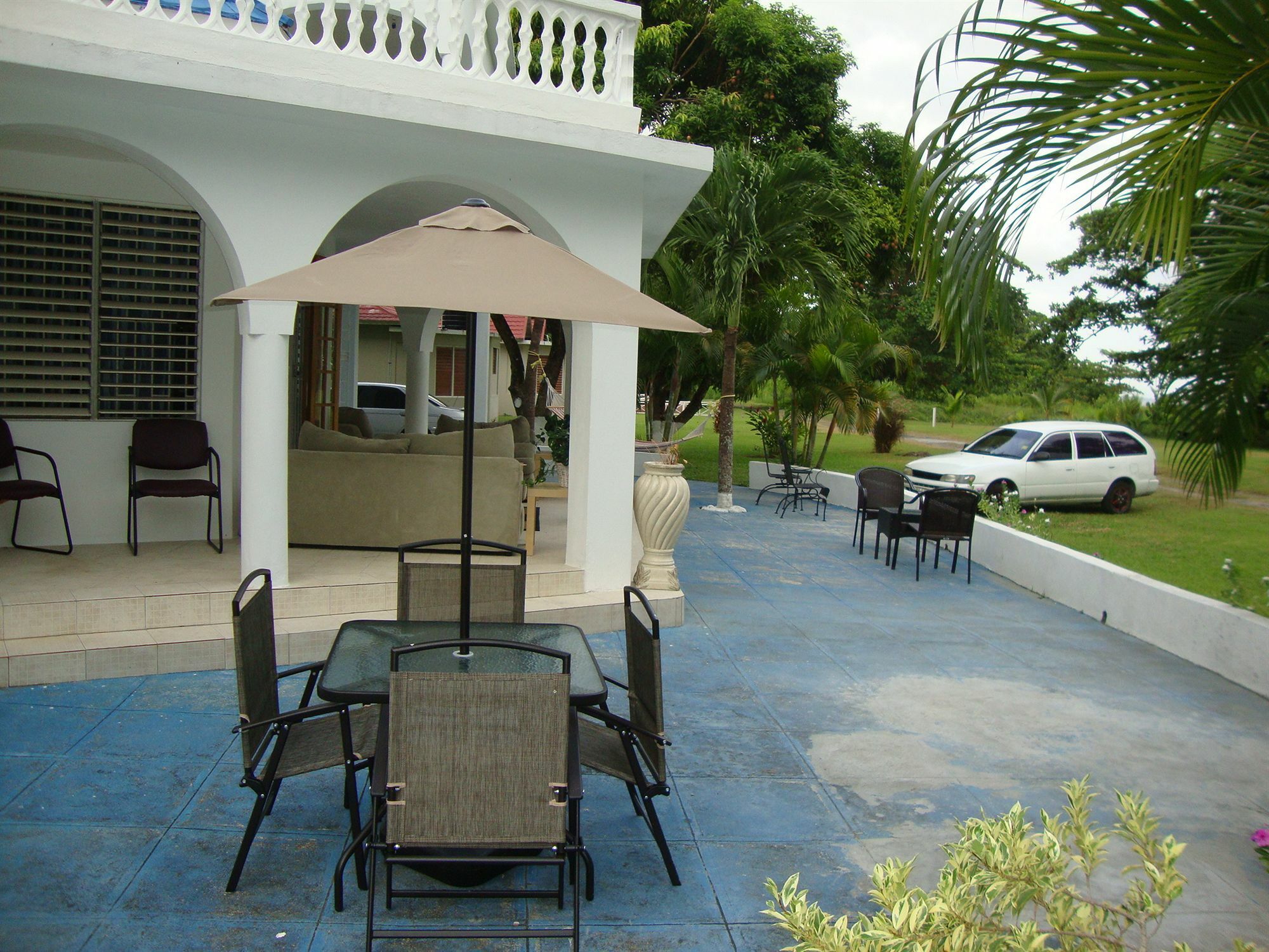 By The Sea Vacation Home And Villa Порт-Антонио Экстерьер фото