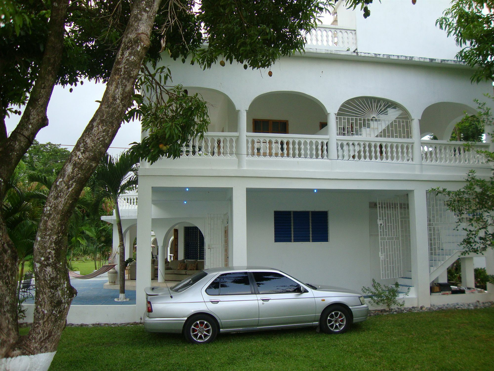 By The Sea Vacation Home And Villa Порт-Антонио Экстерьер фото